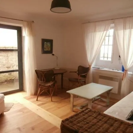 Sein : Le Charme Et L'atypique En Plein Coeur De Appartement *